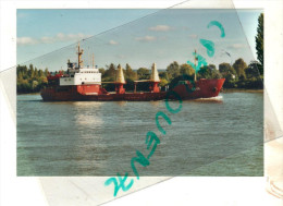 Bateau Identifié " Silva " Silva Maritime Inc Cambodia Construit En 1971 Russie Nikolayev  Shipping  Transport Maritime - Signed Photographs