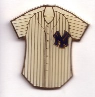 SP463  Pin's Baseball Base Ball USA Maillot NEW YORK Achat Immédiat Immédiat - Béisbol