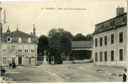 DARNEY Place De La Poste Et Monument - Darney