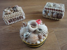 Lot De 3 Boîtes En Coquillages (souvenir De...) - Coquillages