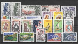 Lot De 23 Timbres De L'Archipel Des Comores - Neufs MH & MNH - Unused Stamps