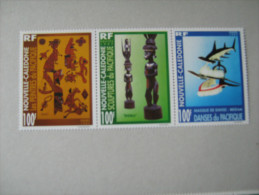 NOUVELLE CALEDONIE    P 741/743   * *   LES ARTS DU PACIFIQUE - Unused Stamps