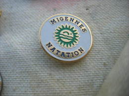 Pin´s Du Club De Natation De MIGENNES - Zwemmen