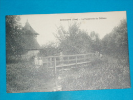 60 ) Songeons - La Passerelle Du Chateau  - Année 1933 - EDIT - - Songeons