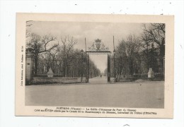 Cp , 86 , POITIERS, La Grille D´honneur Du Parc De BLOSSAC , Vierge - Poitiers