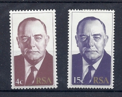 150021541   RSA  YVERT  Nº  451/2  */MH - Unused Stamps