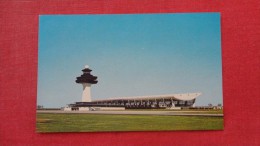 Washington DC Dulles International Airport -------    -ref 1915 - Washington DC