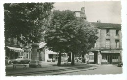 94 - GENTILLY - La Place De La Fontaine (Mercerie, Café, Automobile Simca.....) - Gentilly