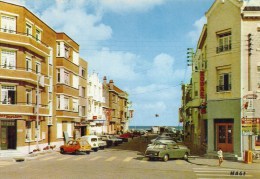 NORD PAS DE CALAIS - 59 - NORD - BRAY DUNES - CPSM GF Couleur - Rue Charles De Gaulle - Le Modern - Bray-Dunes