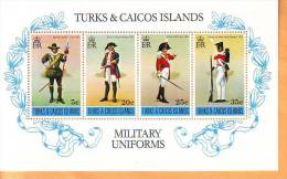 Turks And Caicos 1975 Y Military Uniforms Mi No Bl 5 MNH - Turks E Caicos