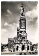 Delcampe - 80  ALBERT  LA BASILIQUE    CPM  1950 / 60 - Albert