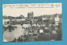 CPA 164 - Métier Marchands Ambulants La Place Jour Du Marché LE NEUBOURG 27 - Le Neubourg