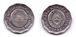 Argentina 25 Pesos 1966 1st Issue Of National Coinage In 1813 - Argentine