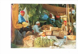 Sud Tunisien - Jour De Marché - Marchands Légumes - Carton Emballage Dessin éléphant IVORIA - Fliegende Händler