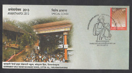 INDIA, 2013, SPECIAL COVER, Government Girls Higher Secondary School, Cotton Hill, Thiruvanantharam   Cancelled - Cartas & Documentos