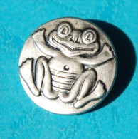 Vintage SPORRONG Broche Frog -Sweden - Broches