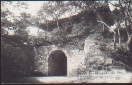 KOREA NORD POSTCARD THE VIEW OF FAMOUSGENBU GATE WHERE .........HEIJO - Korea (Nord)