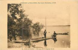 COIN DE LA LAGUNE EBRIE     ENFANTS - Côte-d'Ivoire