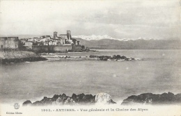 Antibes - Vue Générale Et La Chaîne Des Alpes - Edition Giletta - Carte Non Circulée - Antibes - Les Remparts