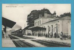 CPA Chemin De Fer - Arrivée Du Train En Gare De SABLE-SUR-SARTHE 72 - Sable Sur Sarthe