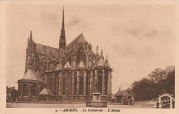 AMIENS   Somme  LA  CATHEDRALE - L'ABSIDE      CPA - Amiens