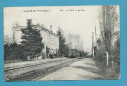 CPA Chemin De Fer Arrivée Du Train En Gare De LEZOUX 63 - Lezoux