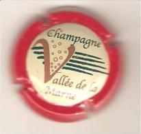 CAPSULE MUSELET CHAMPAGNE GENERIQUE VALLEE DE LA MARNE (contour Rouge) - Autres & Non Classés