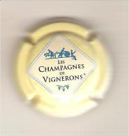 CAPSULE MUSELET CHAMPAGNE GENERIQUE DES VIGNERONS (contour Crème Ou Jaune Clair) - Autres & Non Classés