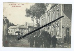 CPA - Acheux - Hôtel De Ville - Arrivée De Troupes - (Acheux En Amienois) - Militaires,Soldats,Armée- - Acheux En Amienois