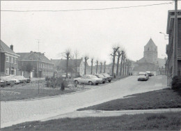 Zottegem - Velzeke - Penitentenlaan - Kerk église Church Citroen DX Opel Ford - Ongelopen !! - Zottegem