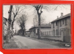 - MONTAIGU DE QUERCY - Avenue D'Agen - Montaigu De Quercy