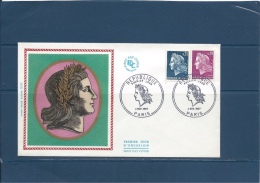 FRANCE  CARTE MAXI Enveloppe REPUBLIQUE     PARIS  4/11/67   Val Y.T : 2,50 € - Non Classés