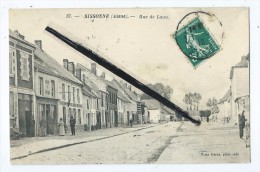 Delcampe - CPA - Sissonne - Rue De Laon - Sissonne