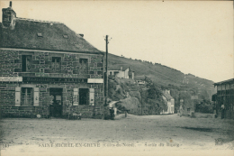 22 SAINT MICHEL EN GREVE / Sortie Du Bourg / - Saint-Michel-en-Grève