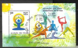 INDIA, 2015,  International Day Of Yoga, Health Fitness,  Miniature Sheet,  FIRST DAY MUMBAI CANCELLED - Oblitérés