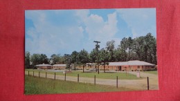 - North Carolina> Fayetteville   Town & Country Motel--- ----------   -ref  1947 - Fayetteville