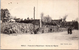 80 NESLE - Place De La République - Ruines De L'église. - Nesle