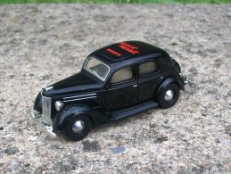 DINKY TOYS - DY 5  SPECIAL PROMOZIONALE  RETRO MOBILE 1992 -  FORD V8 PILOT 1950 NO BOITE  Scala 1/43 - Dinky