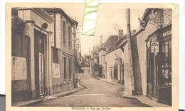 SERGINES - Rue Des Treilles , Voir Scan - Sergines
