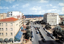 66 - CANET PLAGE - Artère Donnant Sur Le Front De Mer - Voitures  - 1969 -  2 Scans - Canet En Roussillon