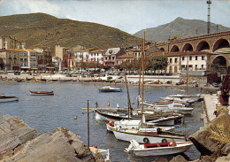 Delcampe - 66 - CERBERE  - Vue D'ensemble Sur Le Port Et La Ville - Bateaux - 1960 - 2 Scans - Cerbere