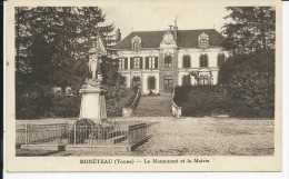 Carte Postale  : Moneteau - Le Monument Et La Mairie - Moneteau