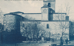 84 // LA TOUR D AIGUES   Eglise Et Place Du Marché - La Tour D'Aigues