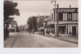 Courseulles-sur-Mer. Rue Du Maréchal Joffre.... - Courseulles-sur-Mer