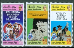 Brunei 1991 Happy Family Campaign MNH** - Lot. 3748 - Brunei (1984-...)