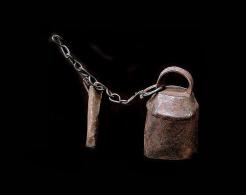 Ancenne Petite Cloche De Chamane Magya JYU-GHAT/Old Magya Shaman's Bell - Glocken