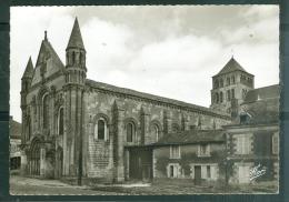Cpsm Gf -   Saint Jouin De Marnes -  L'église Abbatiale   - Perspectives Sur La Façade Et Le Clocher Roman    Pb9797 - Saint Jouin De Marnes
