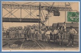 64 - Le BOUCAU --  Les Dochers De L'Usine Saint Gobain - Boucau