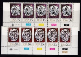 SOUTH AFRICA, 1980, MNH Control Strip Of  5, Diamond Congress.,  M 571-572 - Nuovi