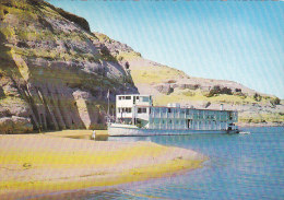 Abu Simbel - Nile Boat Near The Small Temple - Tempel Von Abu Simbel